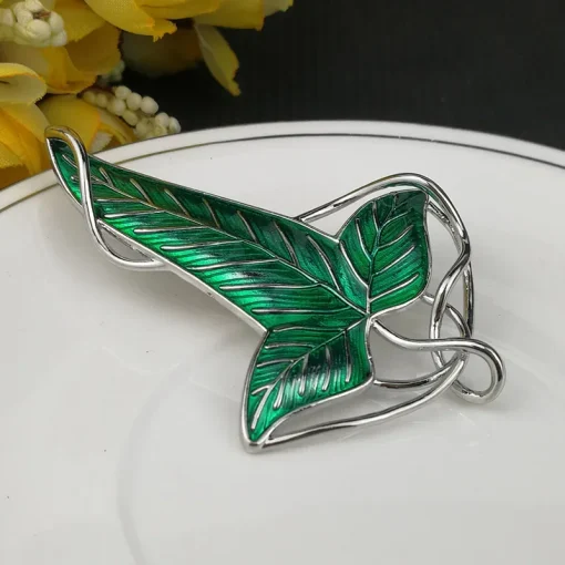 Broche Green Leaves of Lorien no Elfo