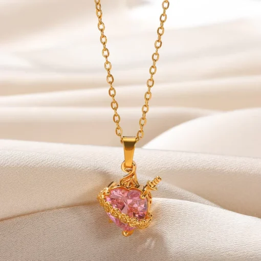 Colar de coração de zircônia rosa luxuoso