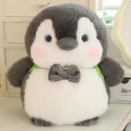 Pinguim de pelúcia macio e fofo