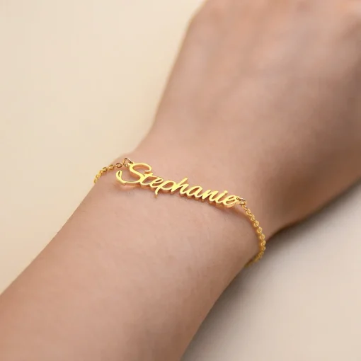 Pulseiras personalizadas com nome para mulheres