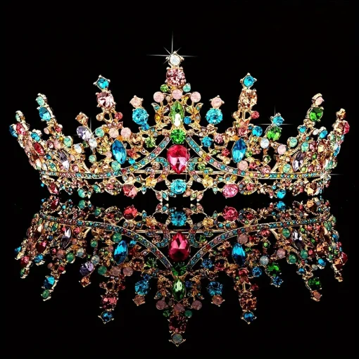 Tiaras com strass coloridas vibrantes